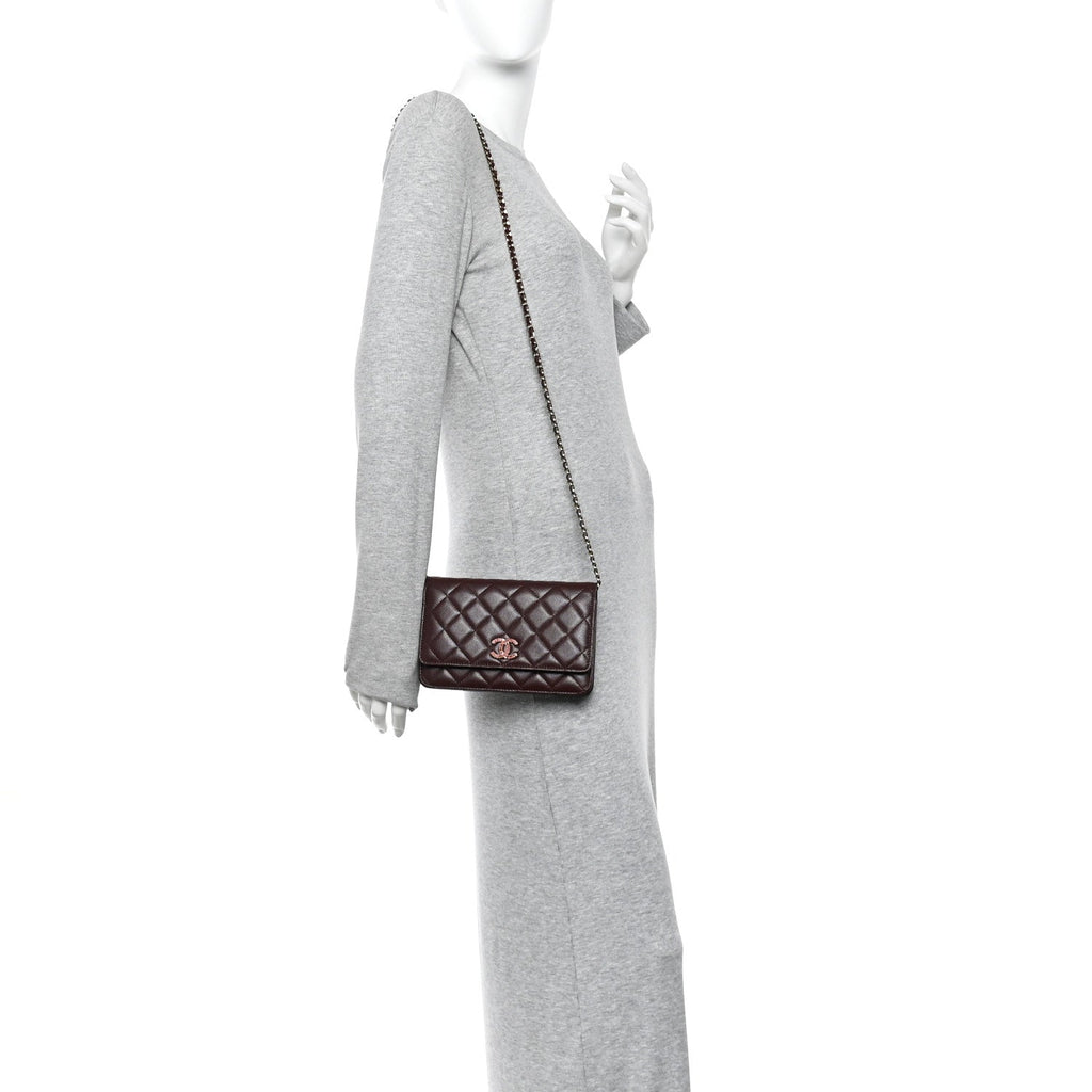 Shiny Caviar Quilted Strass Wallet On Chain WOC Bordeaux