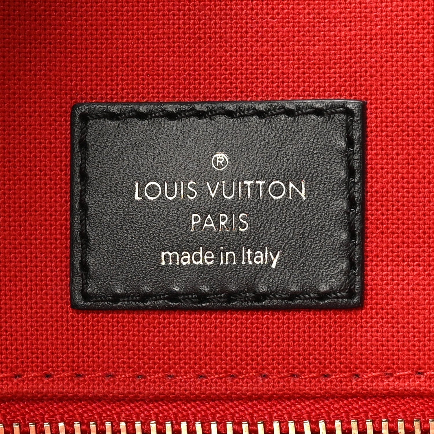 Reverse Monogram Giant Onthego MM