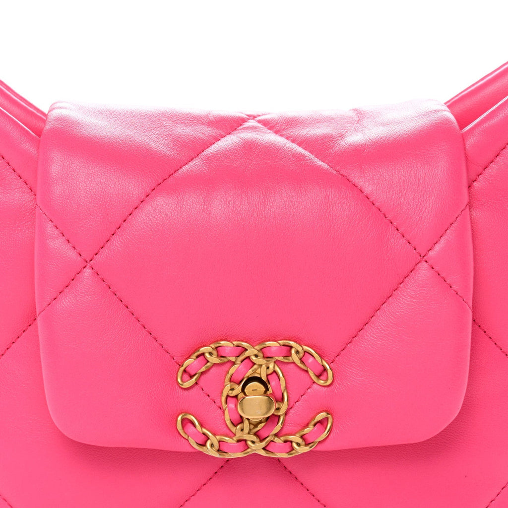 Lambskin Quilted Chanel 19 Hobo Pink