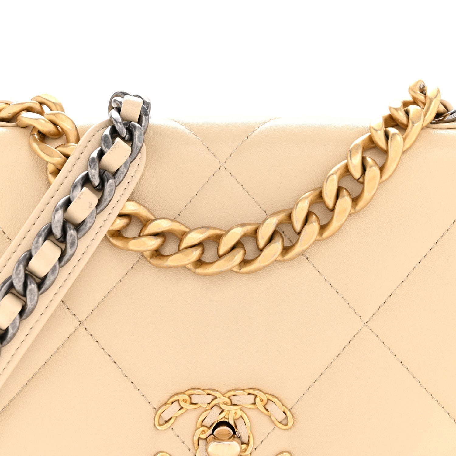 Lambskin Quilted Medium Chanel 19 Flap Beige