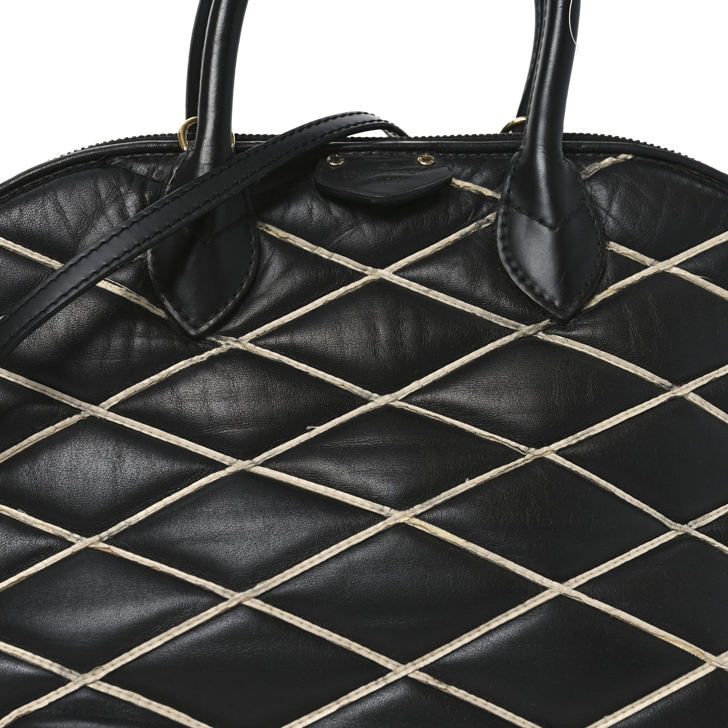 Lambskin Malletage Alma PM Black