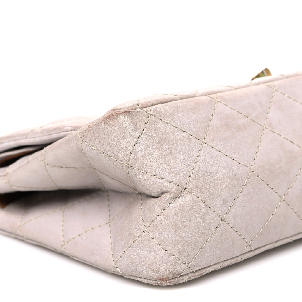 Aged Calfskin Quilted 2.55 Reissue 226 Flap Blanc Fonce