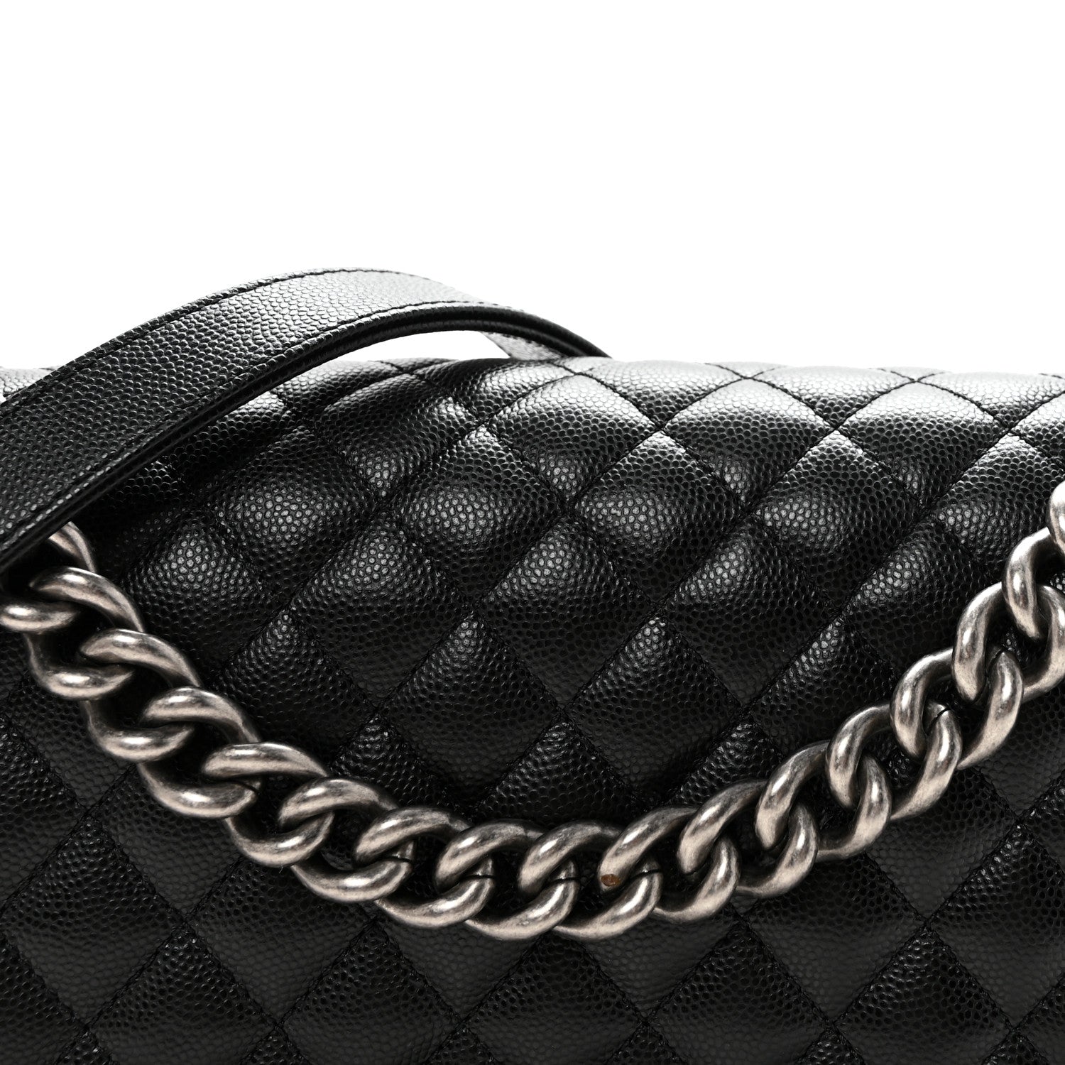 Caviar Quilted Medium Boy Flap Black