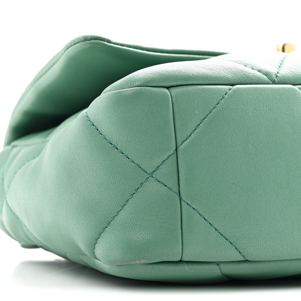 Lambskin Quilted Medium Chanel 19 Flap Green