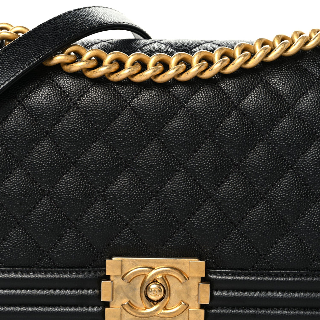 Caviar Quilted Medium Boy Flap Black