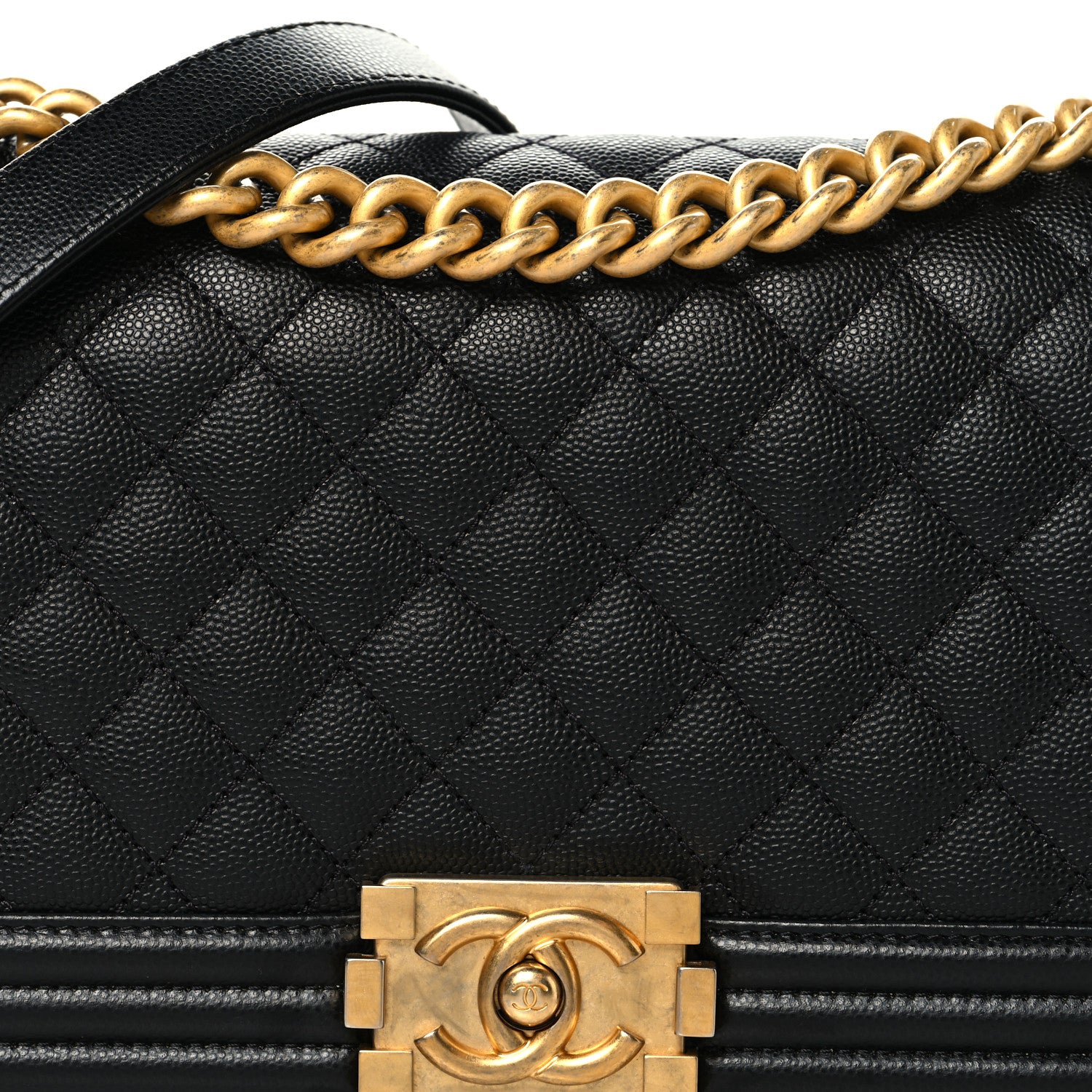 Caviar Quilted Medium Boy Flap Black