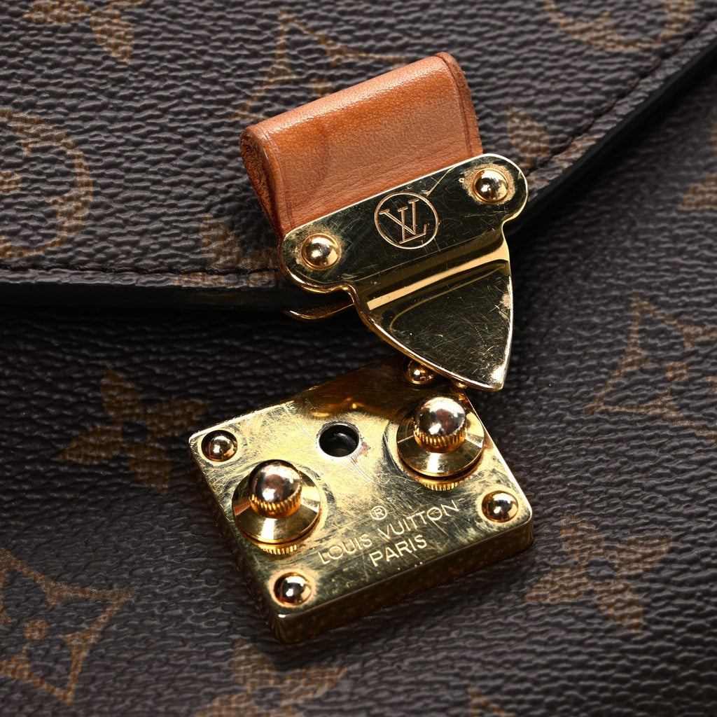 Monogram Pochette Metis