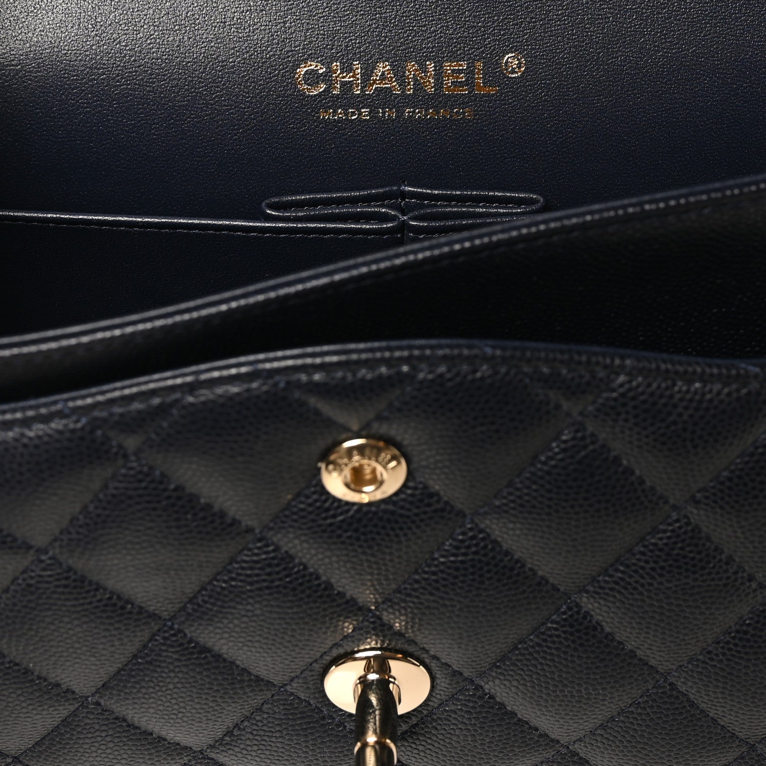 Caviar Quilted Medium Double Flap Navy