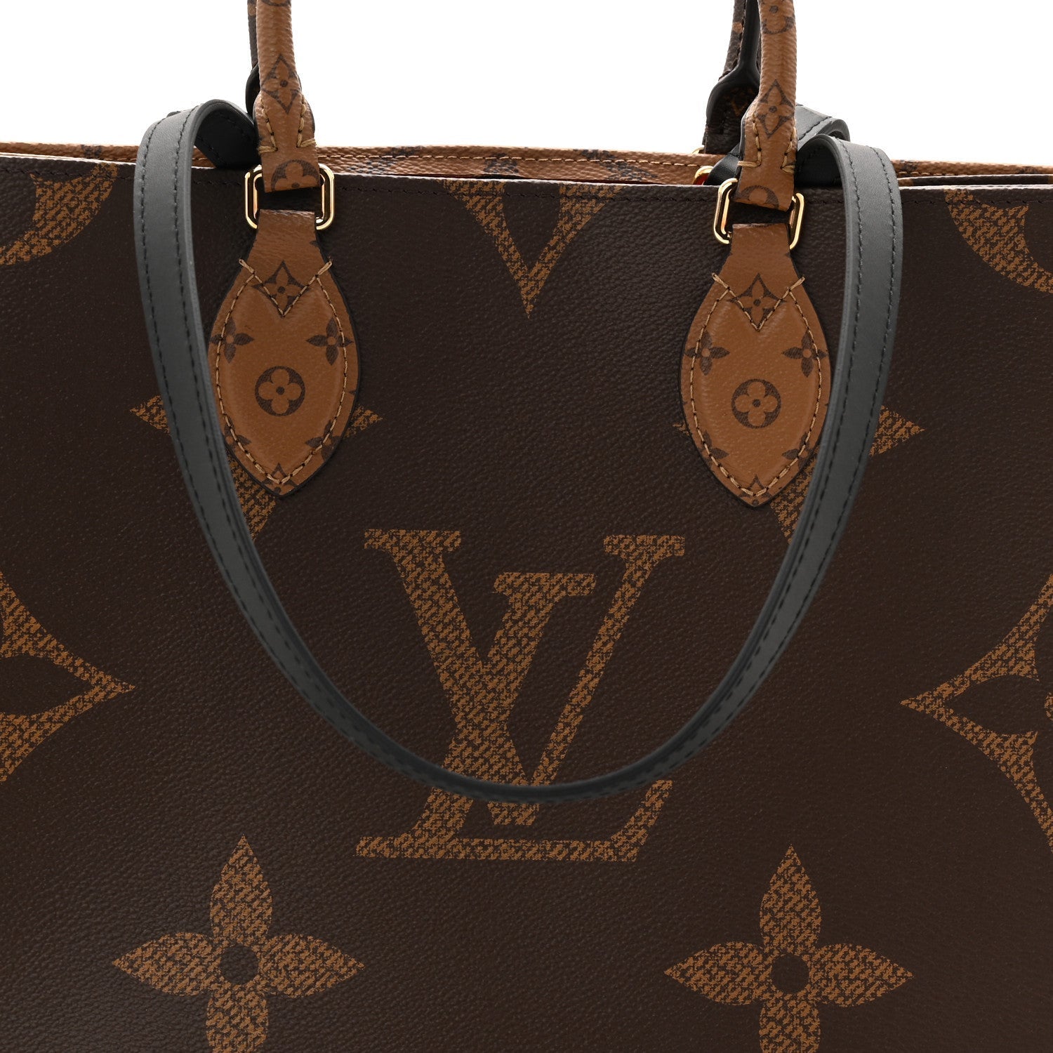 Reverse Monogram Giant Onthego MM