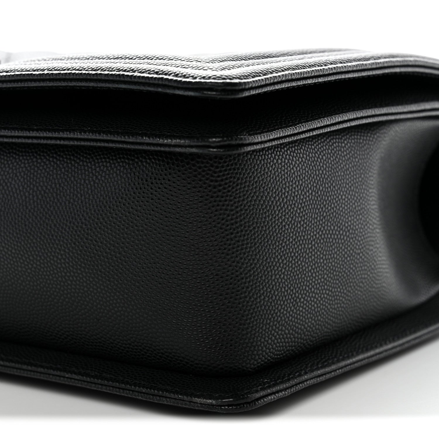 Caviar Quilted New Medium Boy Flap Black
