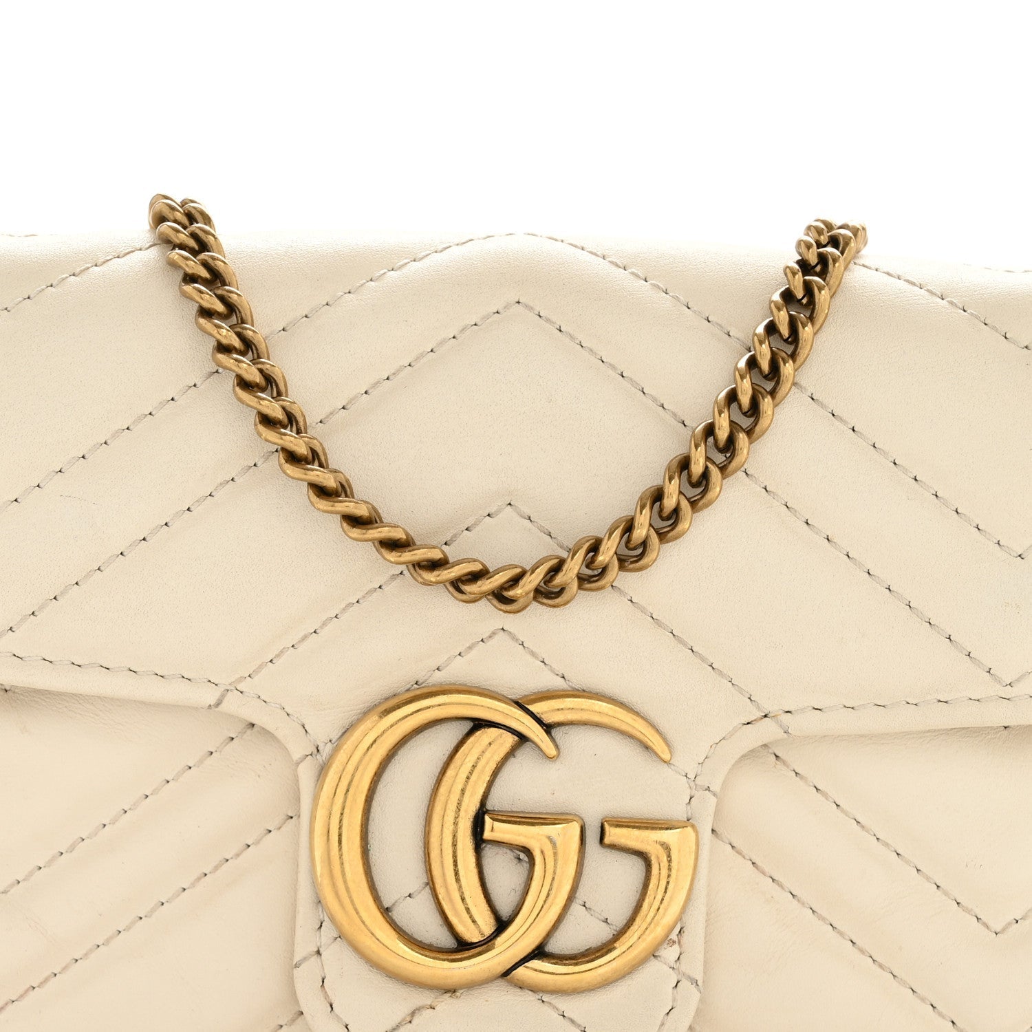 Calfskin Matelasse Super Mini GG Marmont Shoulder Bag White