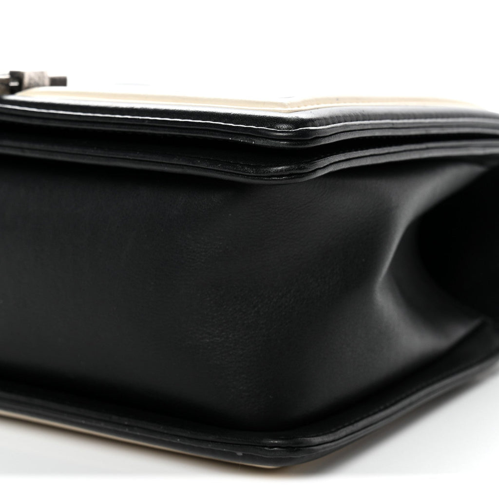 Calfskin Pleated Medium Boy In Rome Flap Black White