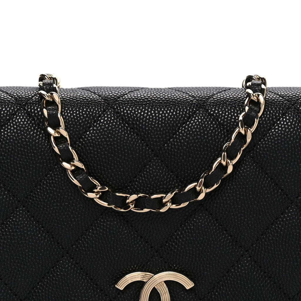 Caviar Quilted Striated CC Wallet On Chain WOC Black
