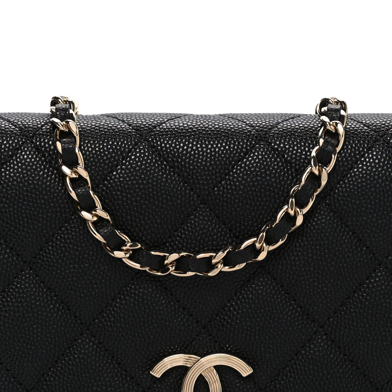 Caviar Quilted Striated CC Wallet On Chain WOC Black