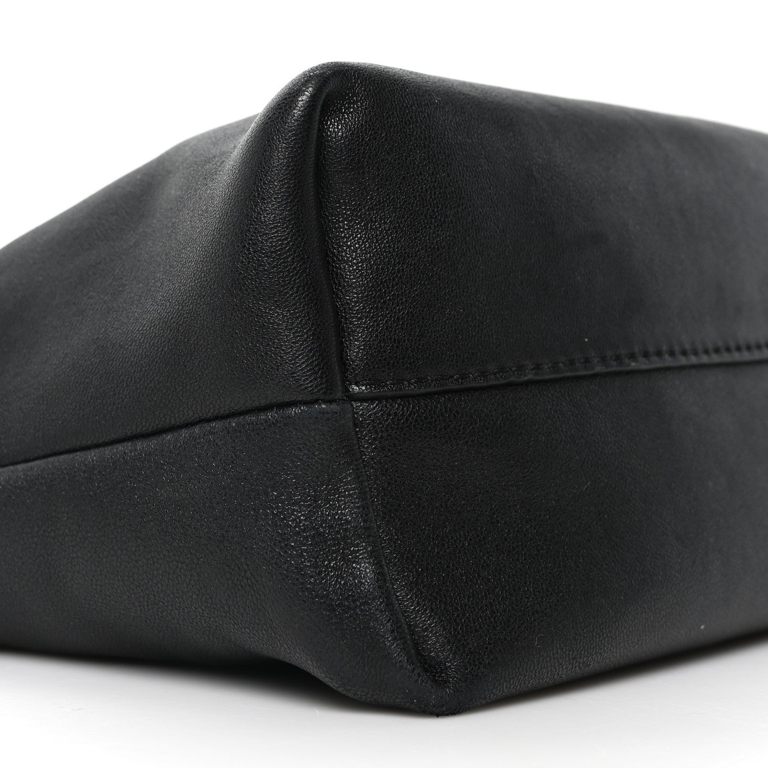 Mellow Nappa Medium Donut Chain Flamenco Knot Clutch Black