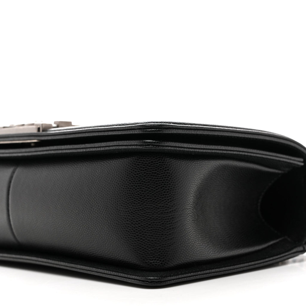 Caviar Quilted Medium Boy Flap Black