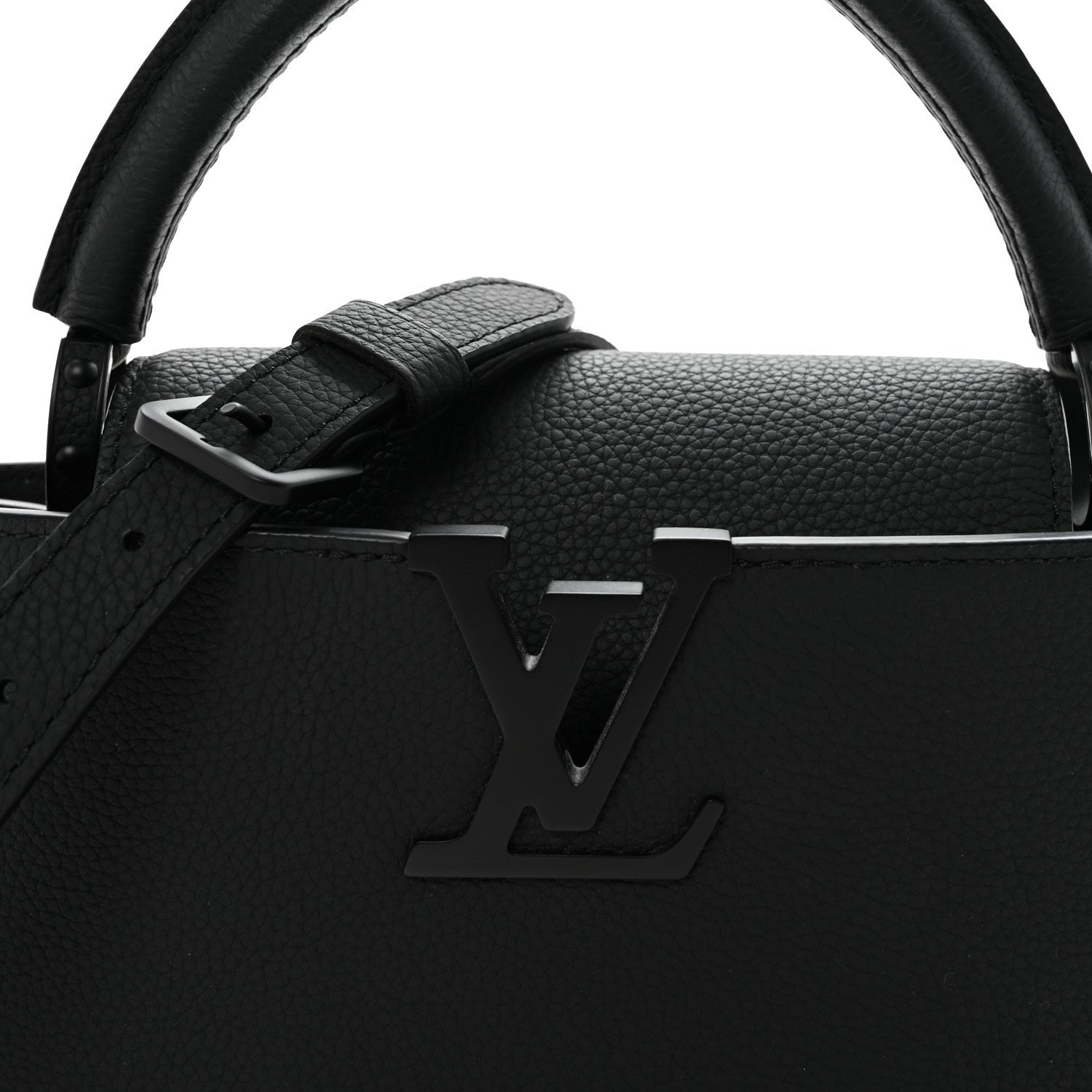 Taurillon Capucines East West MM Matte Black