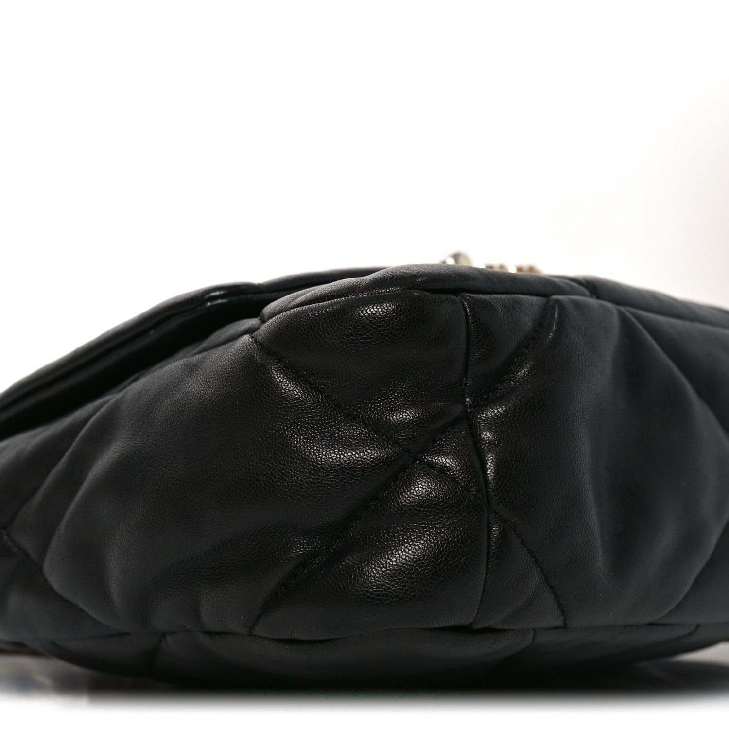 Lambskin Quilted Medium Chanel 19 Flap Black