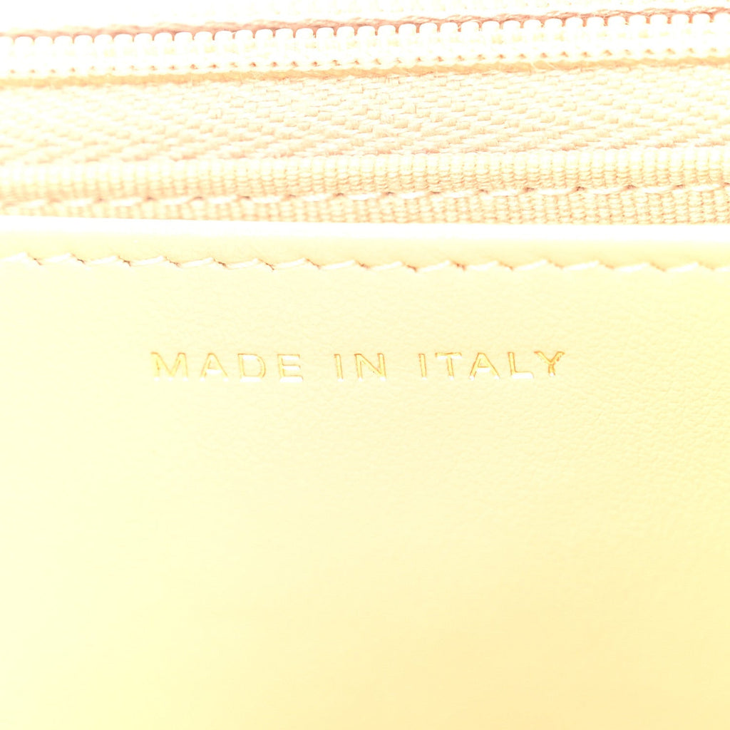 Caviar Quilted Wallet on Chain WOC Beige
