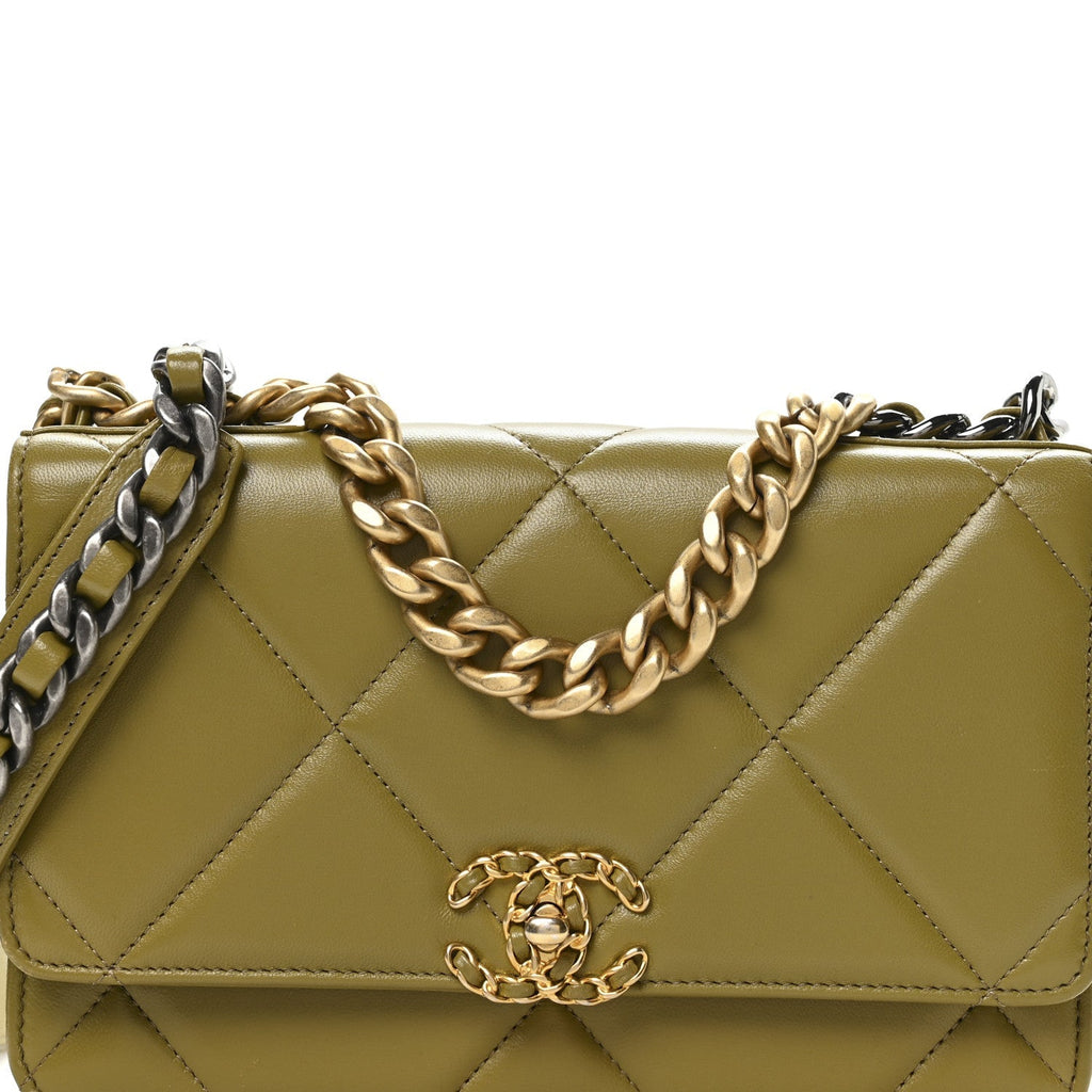 Lambskin Quilted Chanel 19 Wallet On Chain WOC Green