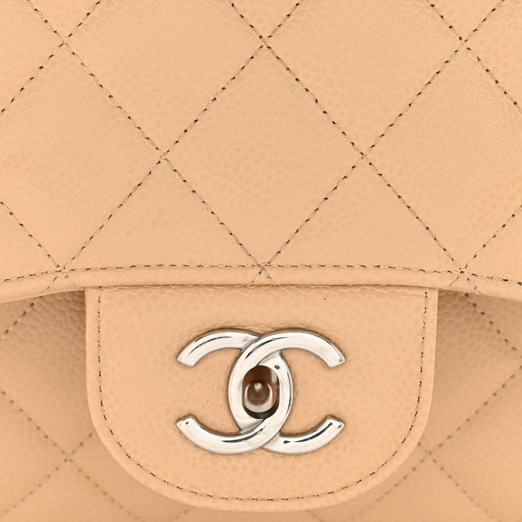 Caviar Quilted Jumbo Double Flap Beige Clair