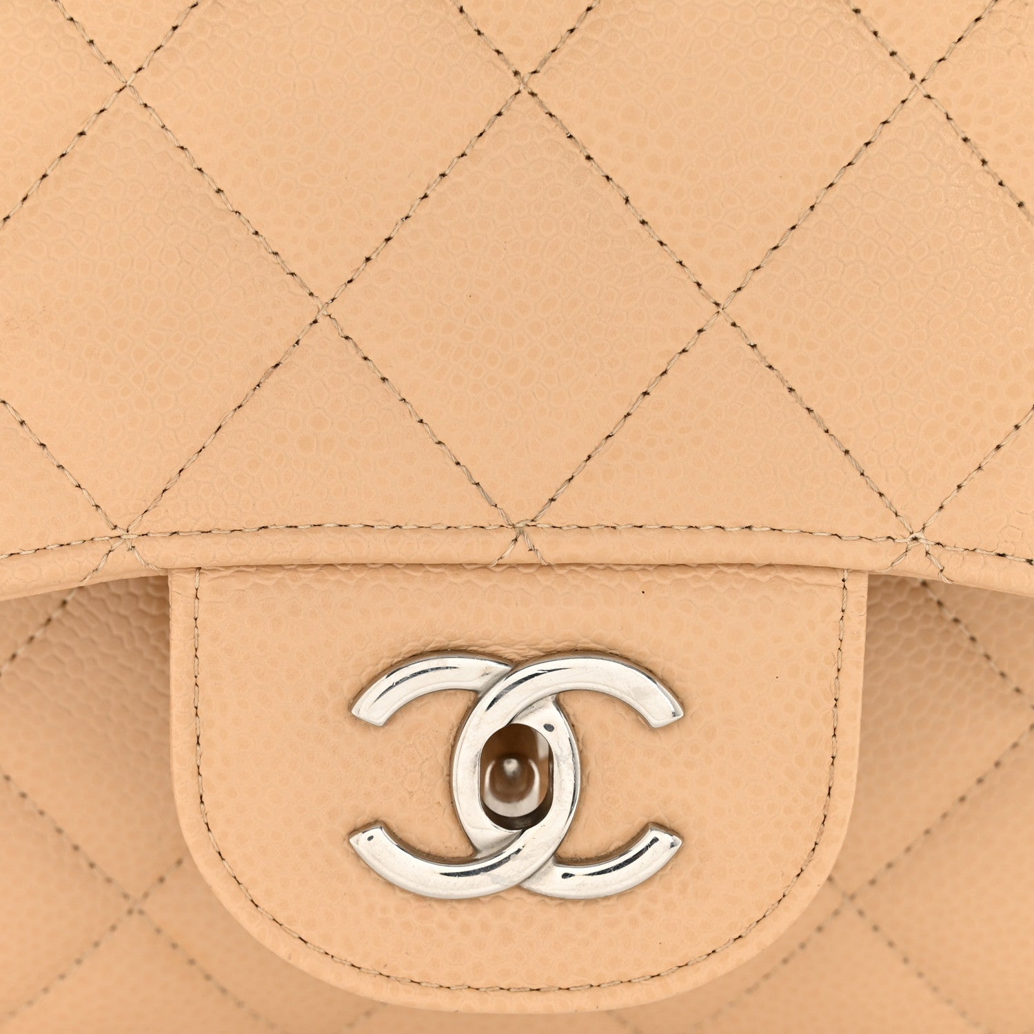 Caviar Quilted Jumbo Double Flap Beige Clair