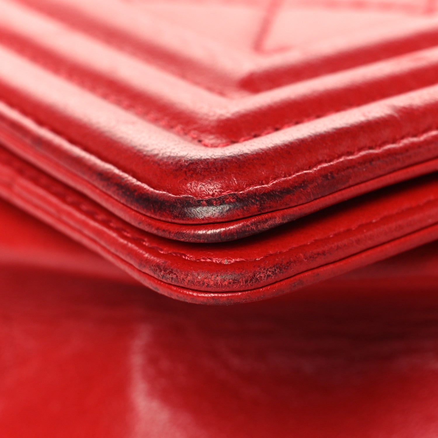 Lambskin Quilted New Medium Boy Flap Red
