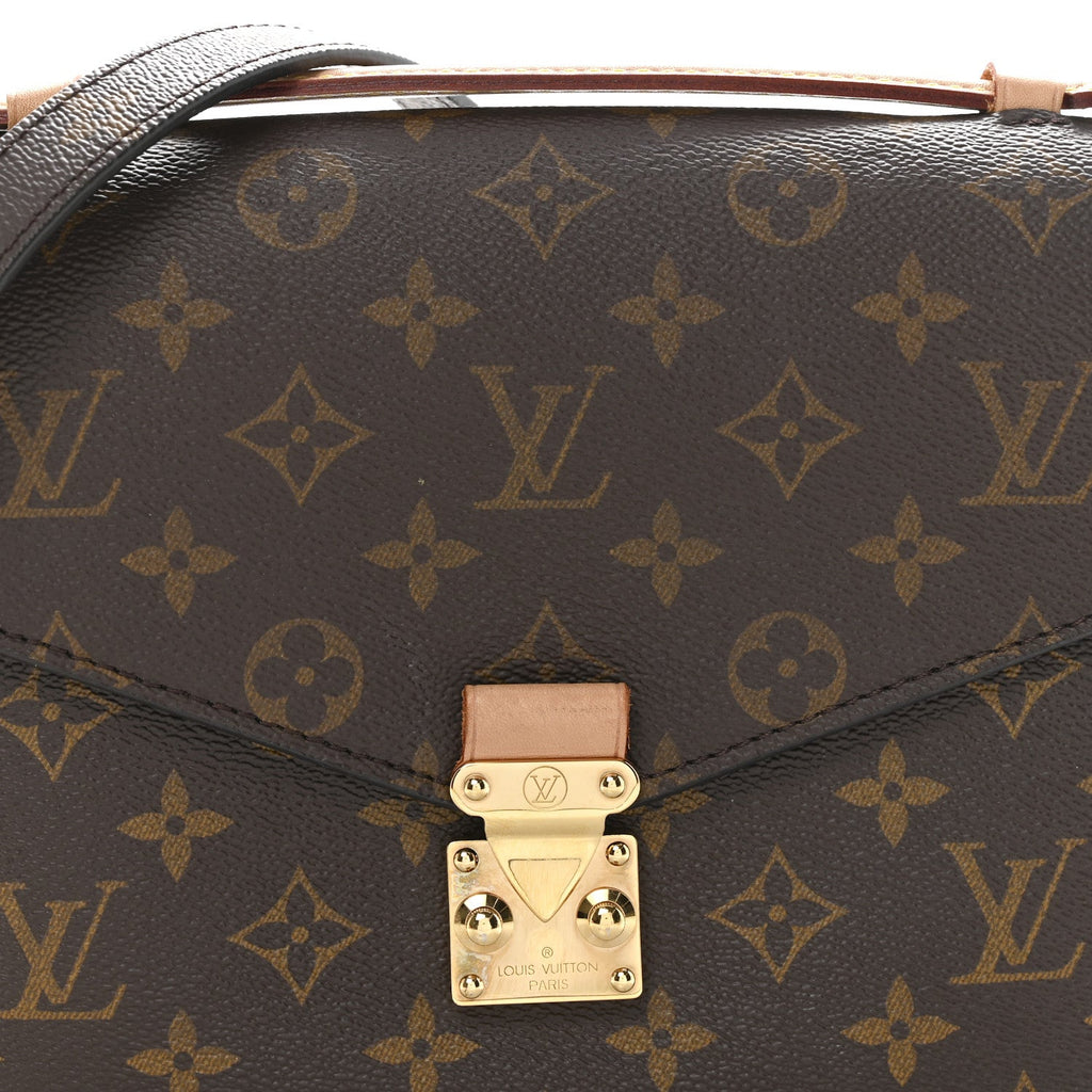 Monogram Pochette Metis