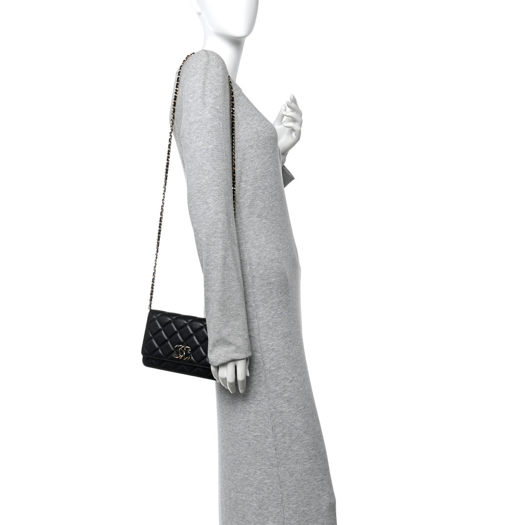 Lambskin Quilted Twisted CC Wallet On Chain WOC Black