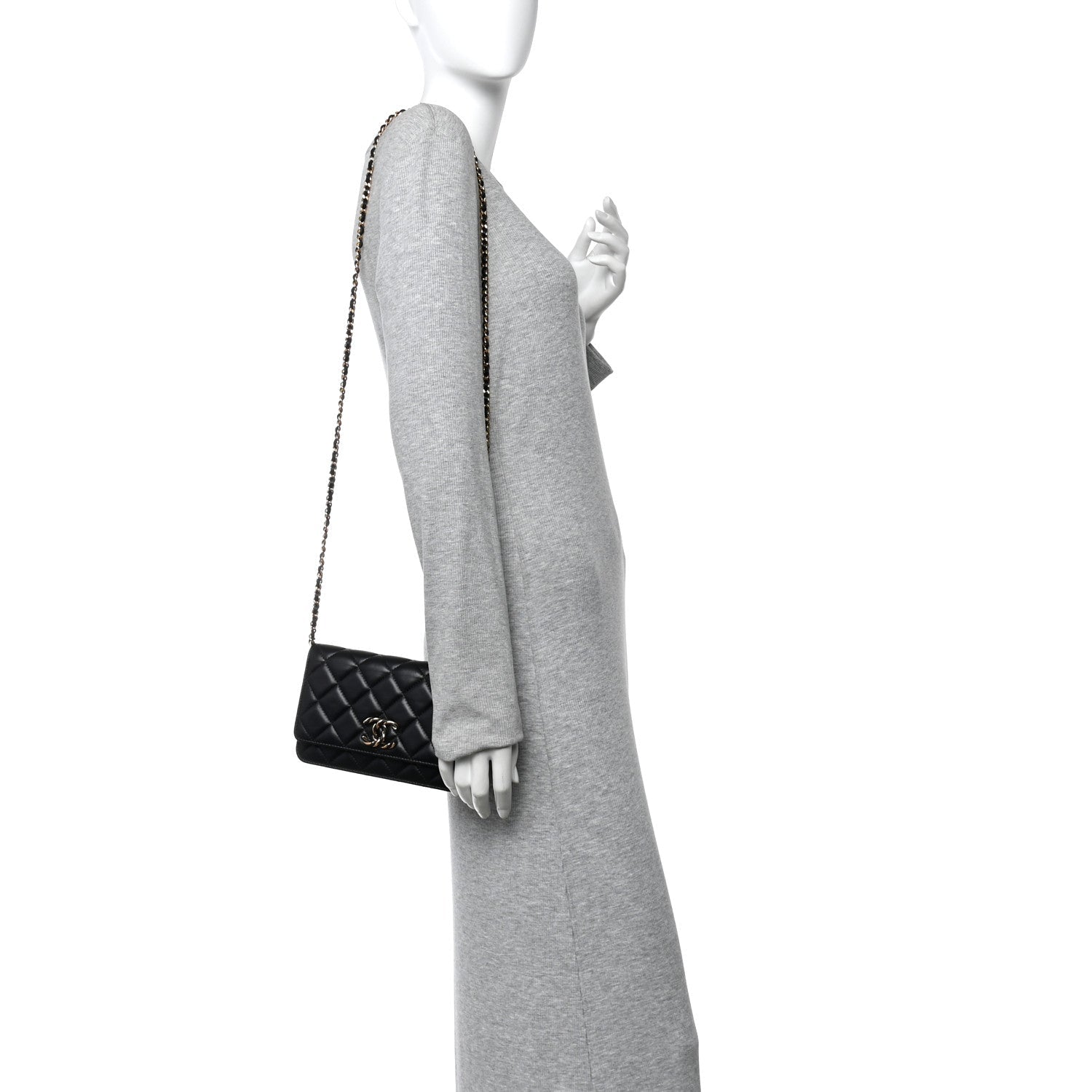 Lambskin Quilted Twisted CC Wallet On Chain WOC Black