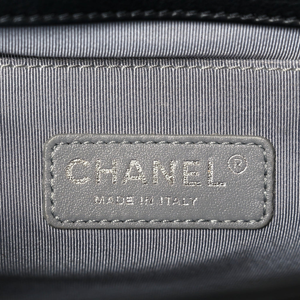 Calfskin Quilted Medium Boy Flap Black