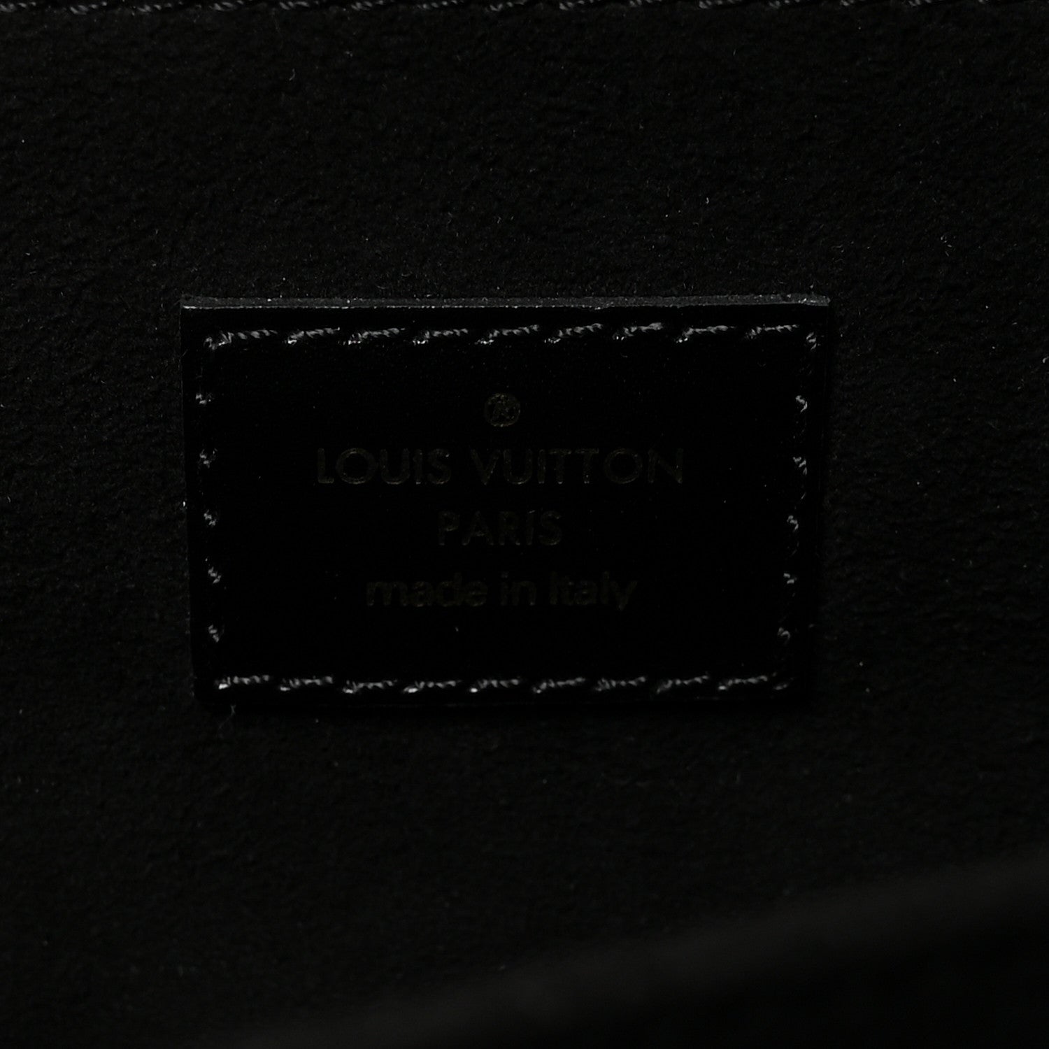 Reverse Monogram Pochette Metis