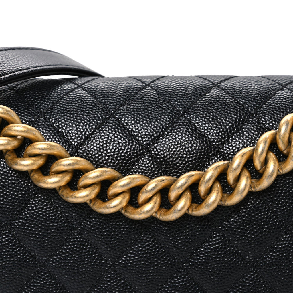 Caviar Quilted Medium Boy Flap Black