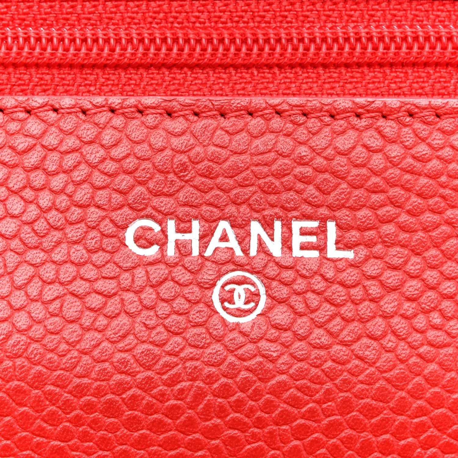 Caviar Quilted Wallet on Chain WOC Red