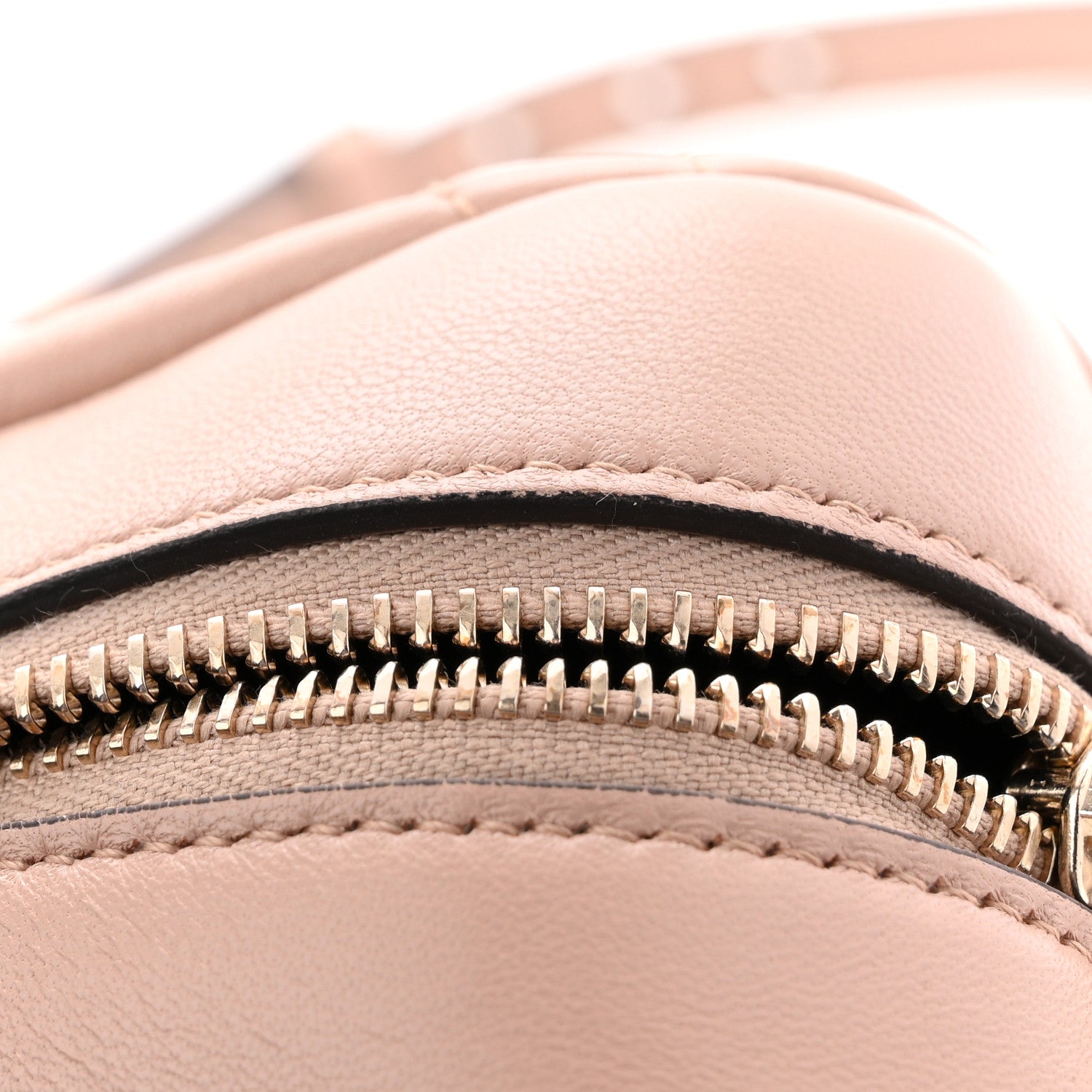 Calfskin Matelasse Small GG Marmont Camera Bag Pink Beige