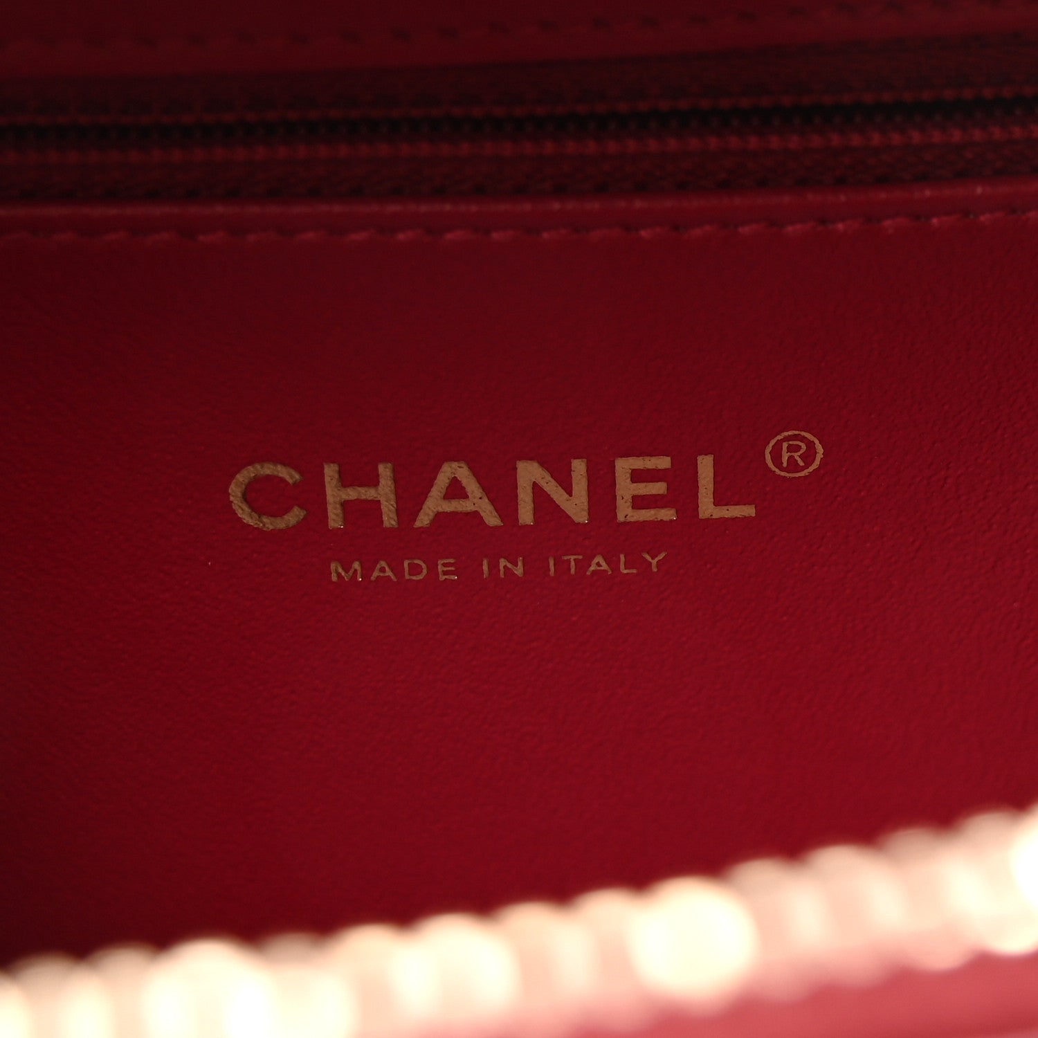 Caviar Quilted Medium CC Filigree Vanity Case Burgundy