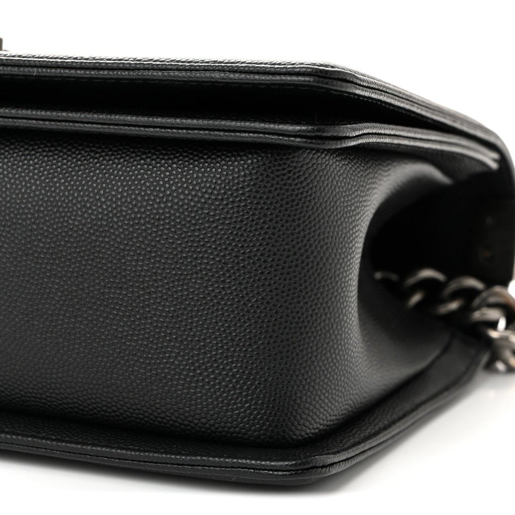Caviar Quilted Medium Boy Flap Black