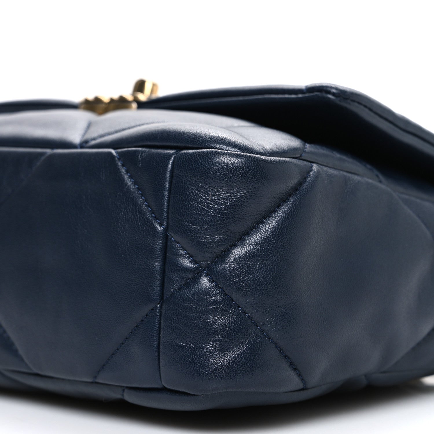Lambskin Quilted Medium Chanel 19 Flap Navy Blue