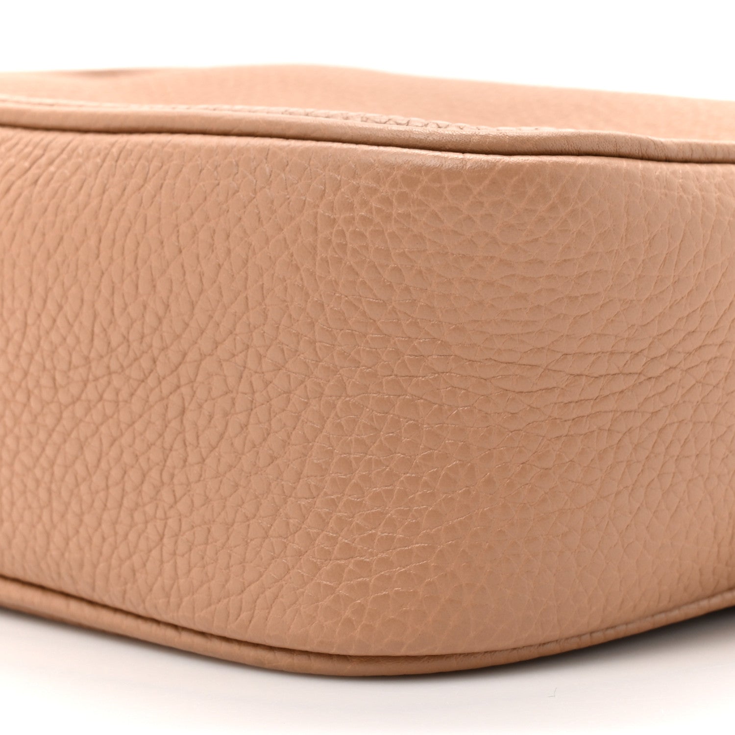 Pebbled Calfskin Small Soho Disco Bag Camelia