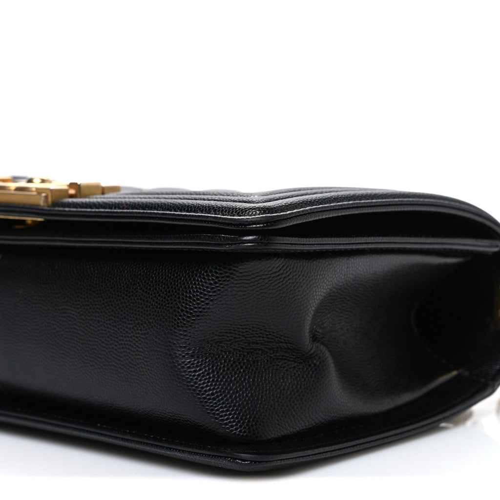 Caviar Quilted Medium Boy Flap Black