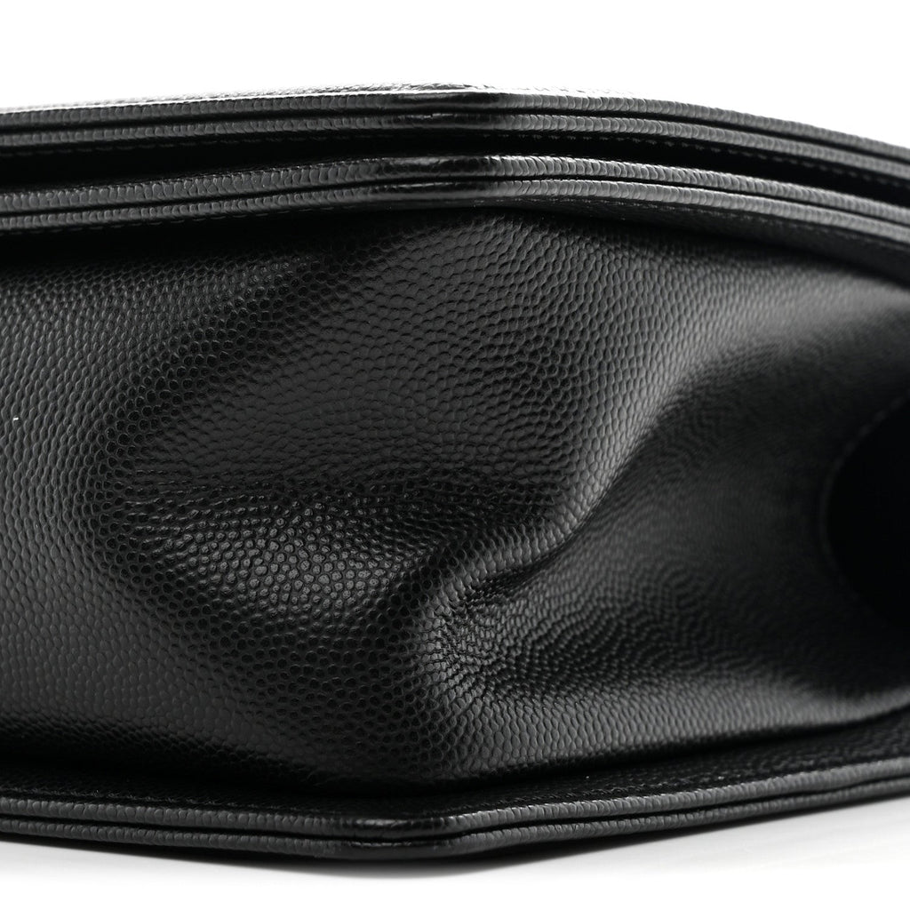Caviar Quilted Medium Boy Flap Black
