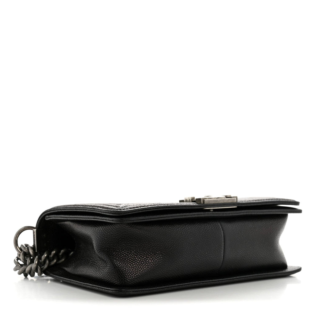 Caviar Quilted Medium Boy Flap Black