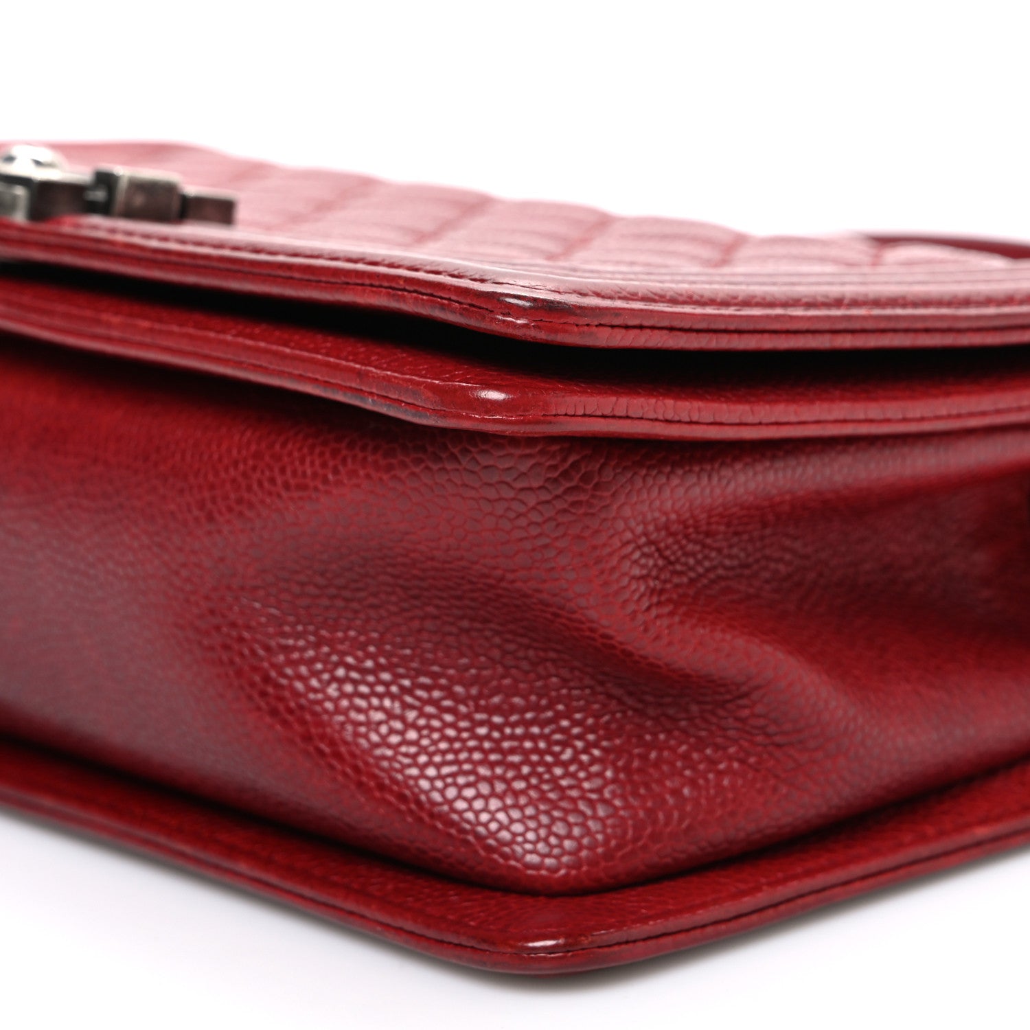 Caviar Quilted Medium Boy Flap Dark Red