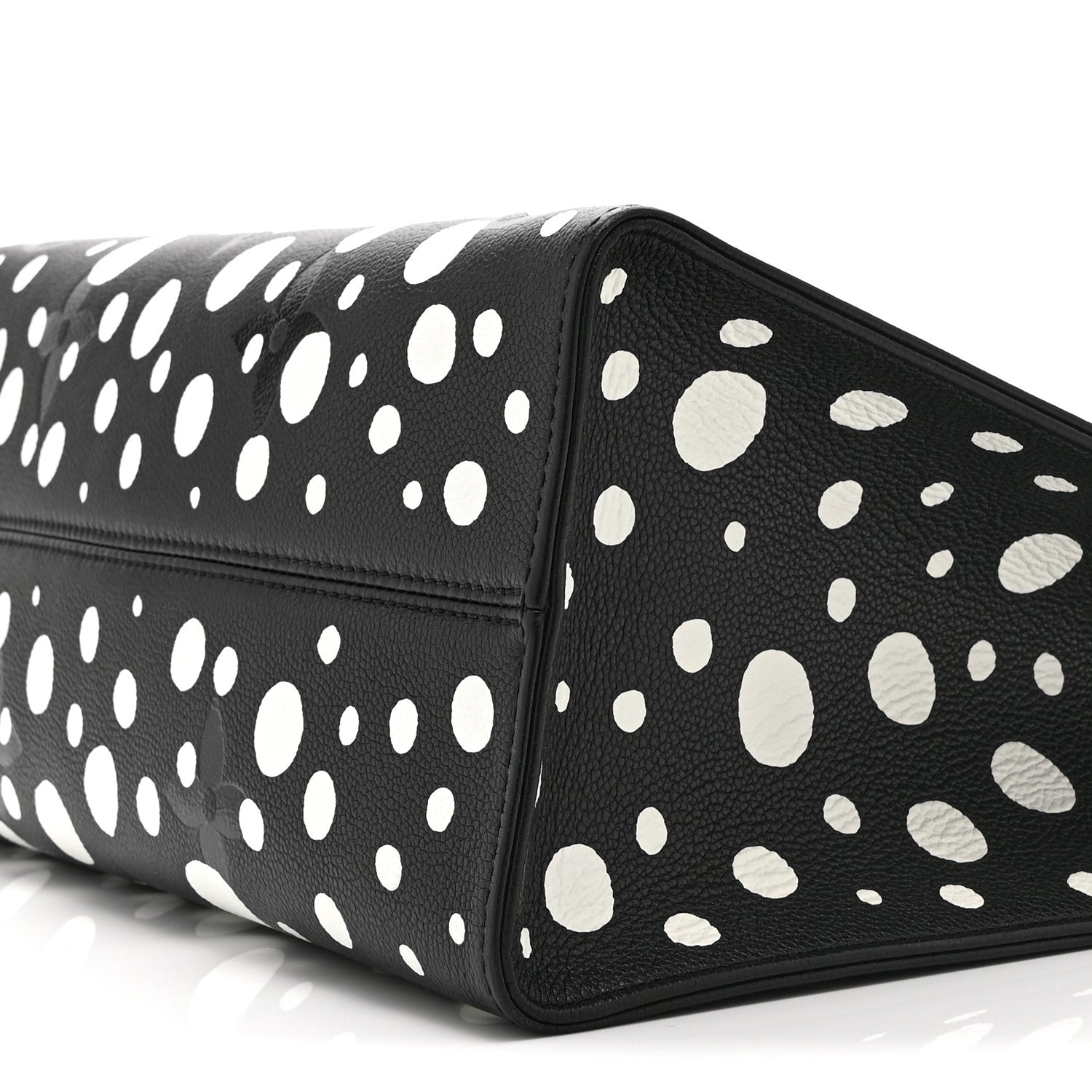 LV X YK Empreinte Monogram Giant Onthego MM Black