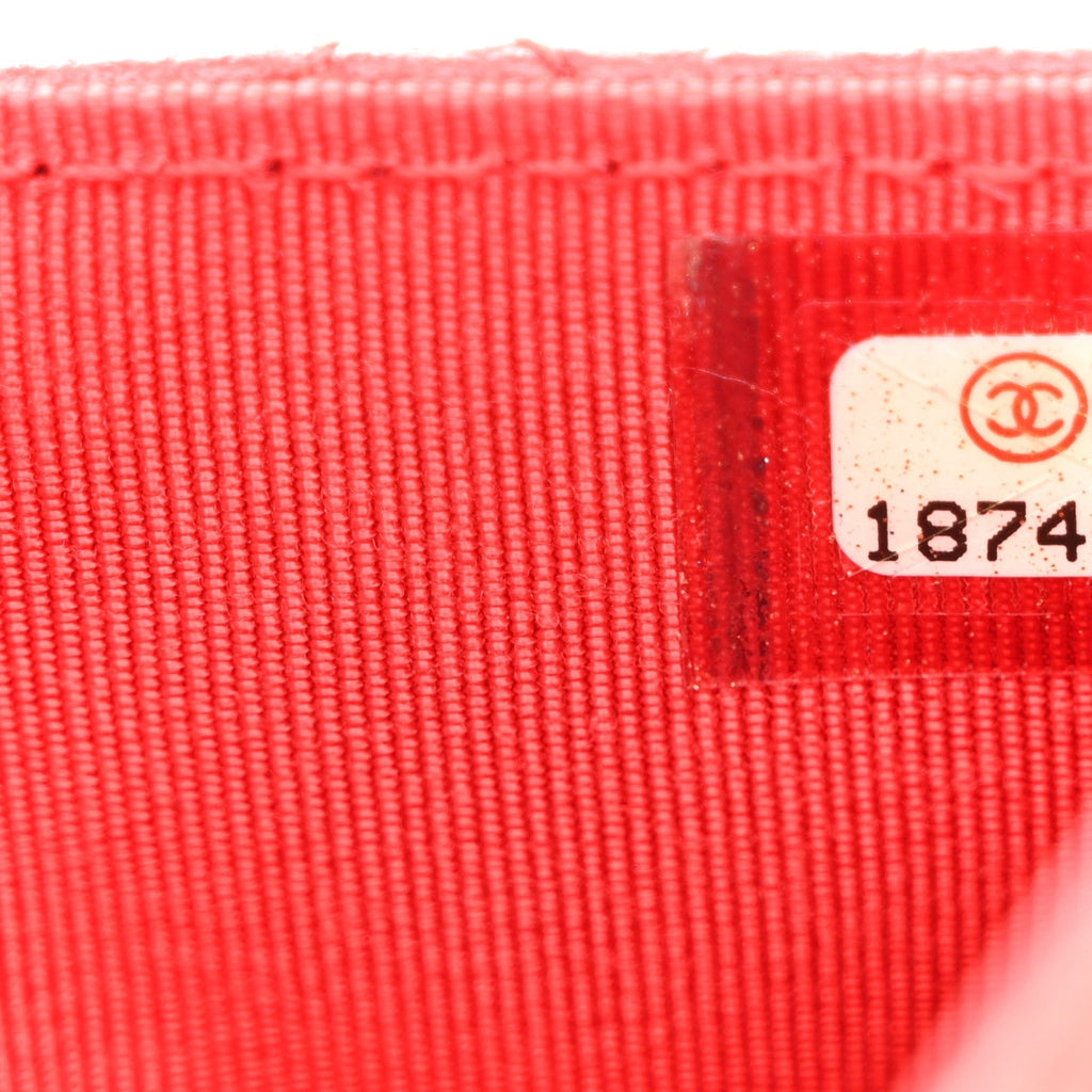 Caviar Quilted Wallet on Chain WOC Red