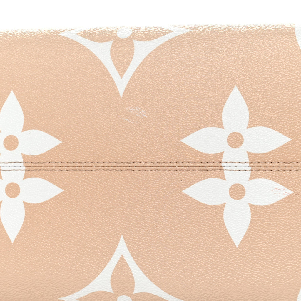 Monogram Giant By The Pool Onthego GM Brume