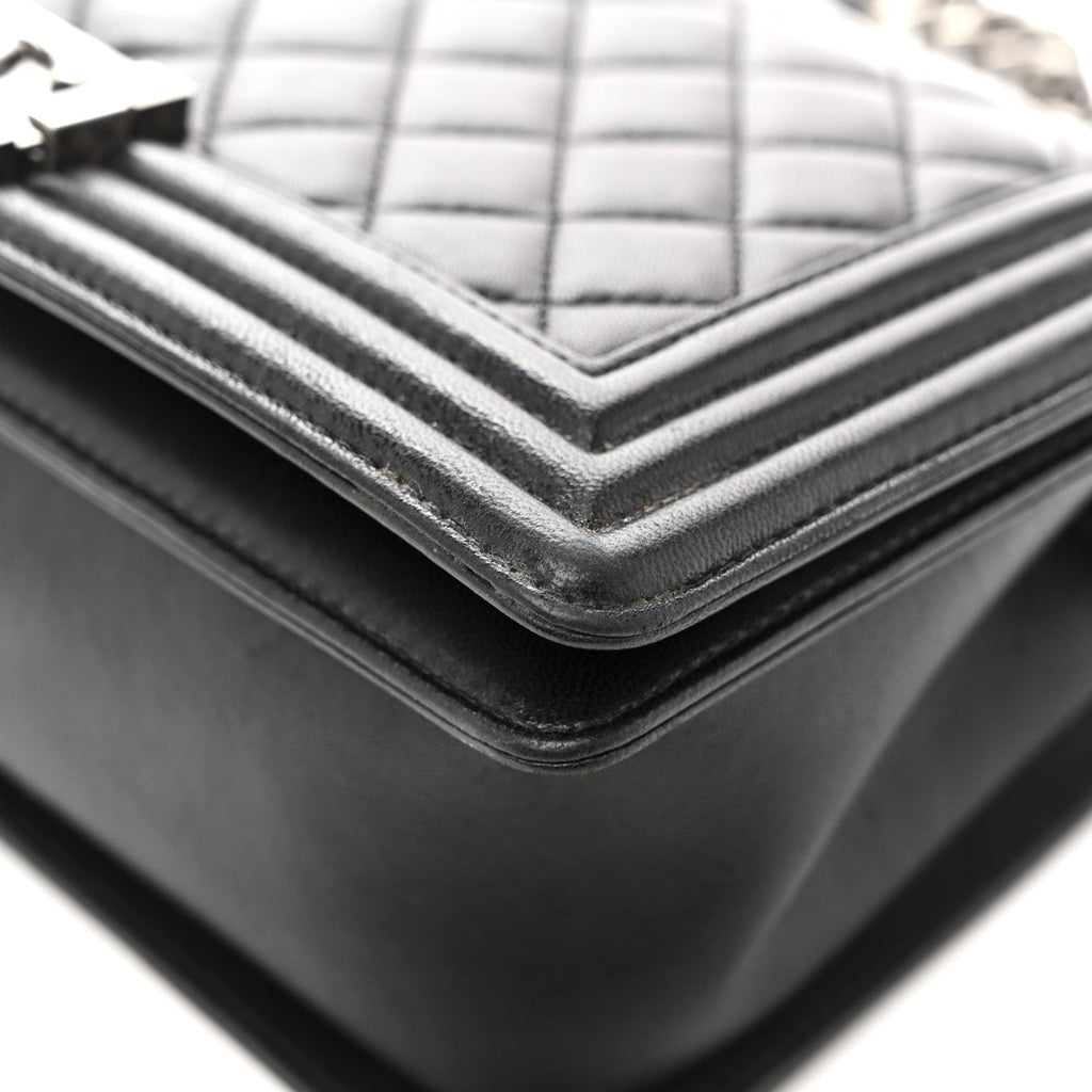 Lambskin Quilted Medium Boy Flap Black