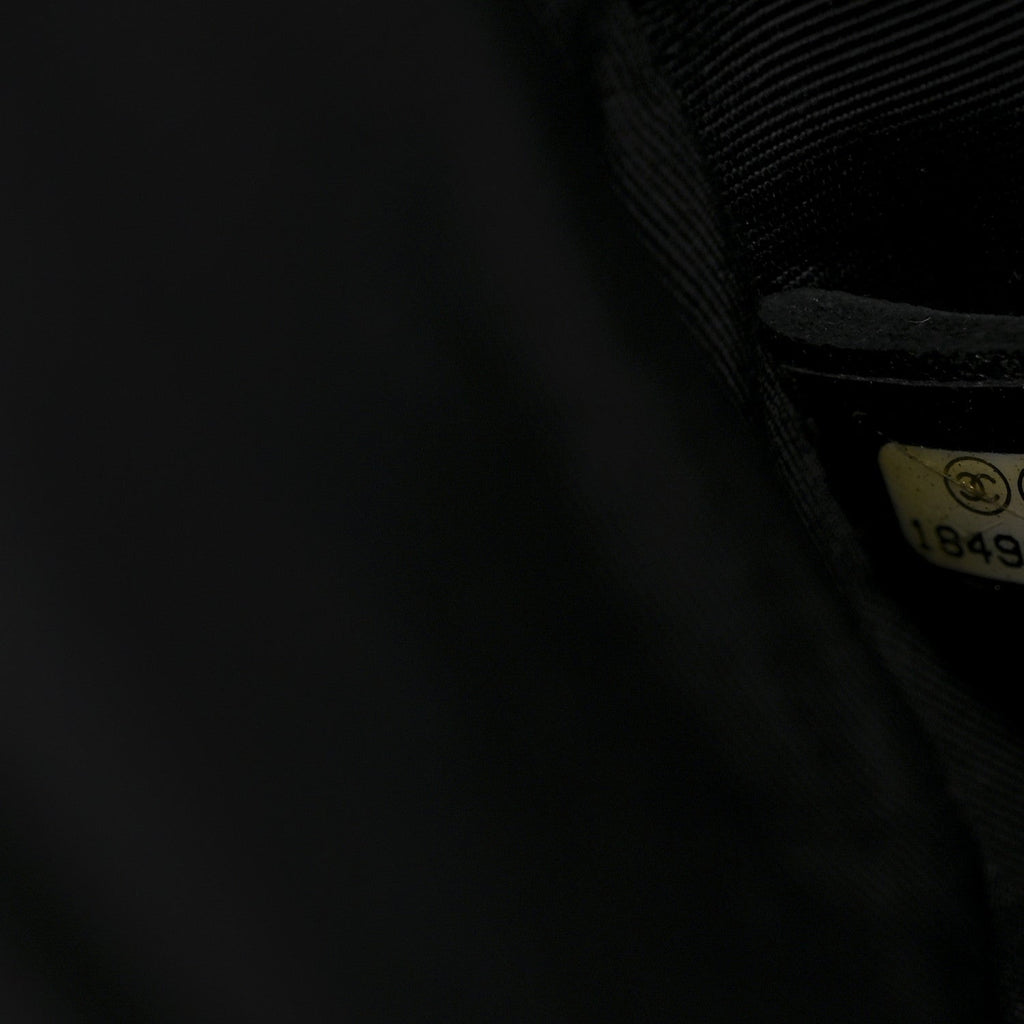 Calfskin Embossed Stitch Large Boy Flap Black