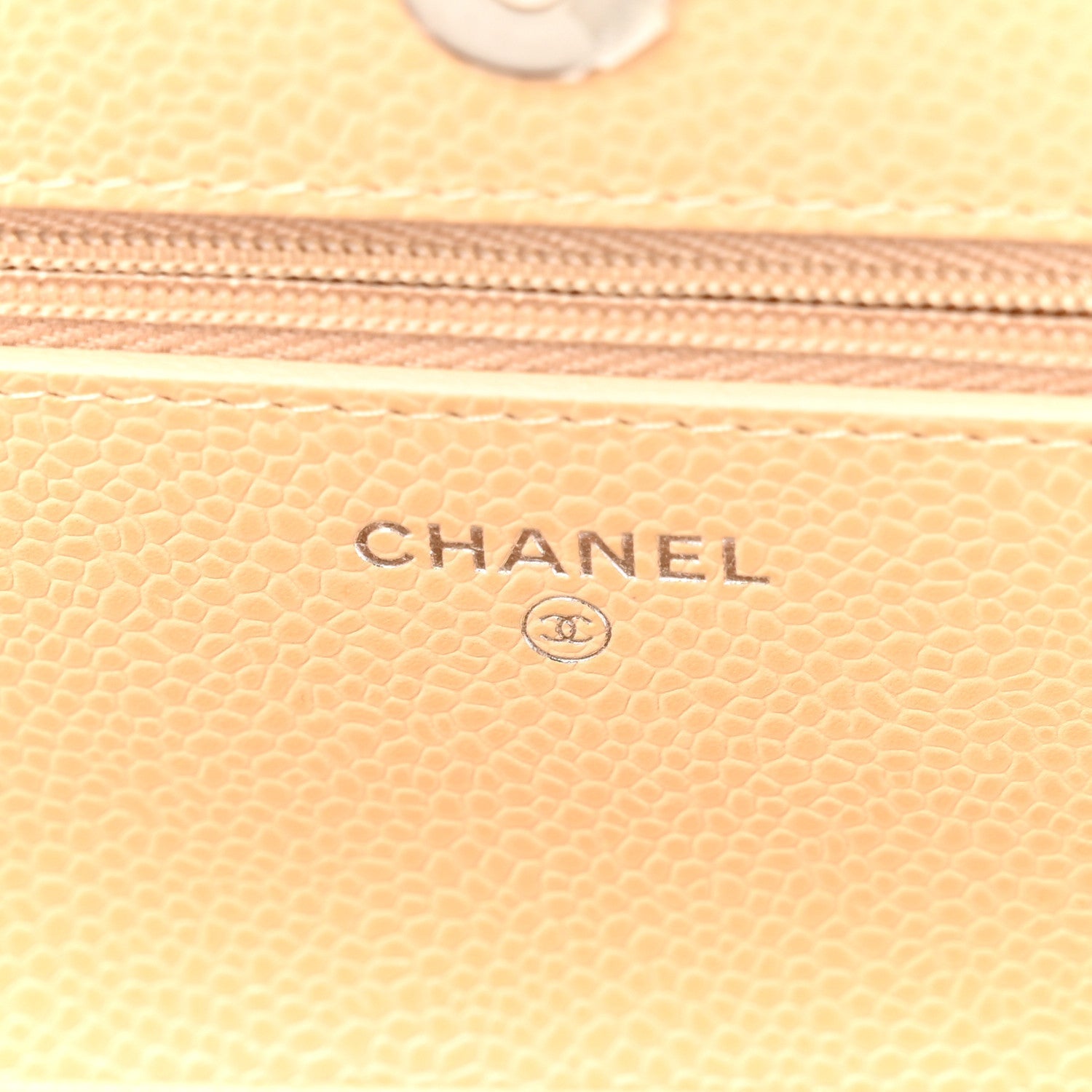 Caviar Quilted Wallet on Chain WOC Beige