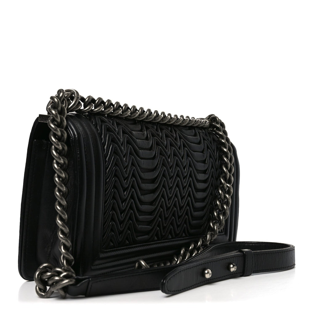 Calfskin Pleated Medium Boy Flap Black